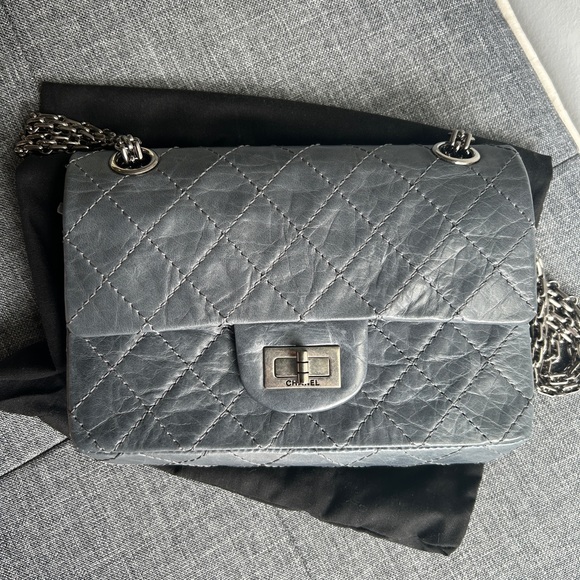 Authentic Chanel 2.55 Reissue mini grey - Picture 3 of 11